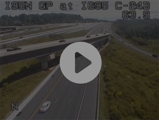 Traffic Cam Orangetree › South: I-101 SB 58.50 @Warner Rd Player